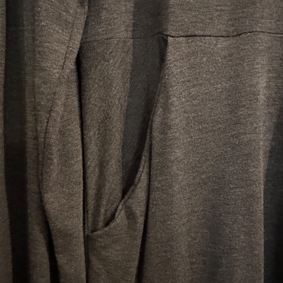 Grey Dress with pockets size XL - Picture 3 of 10